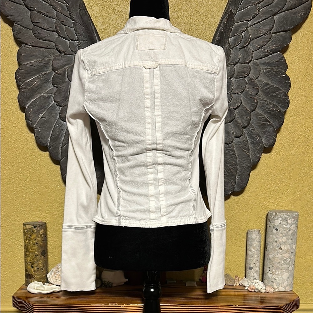 We The Free White Button-Up Top - Picture 6 of 9